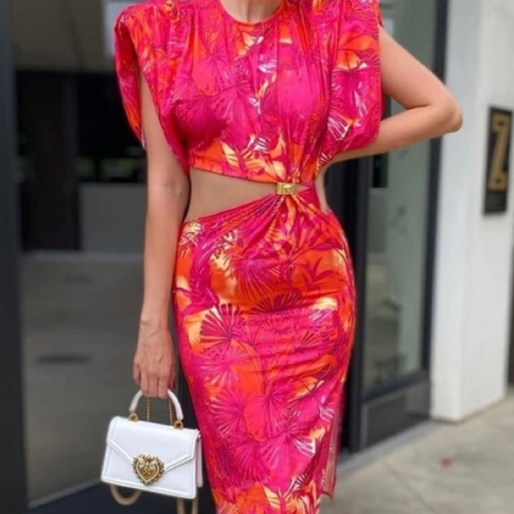 🌺Tropical Midi Dress🌺 - Picture 2 of 5